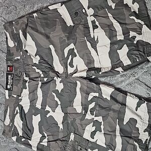Ecko Unlimited Urban Camo Shorts